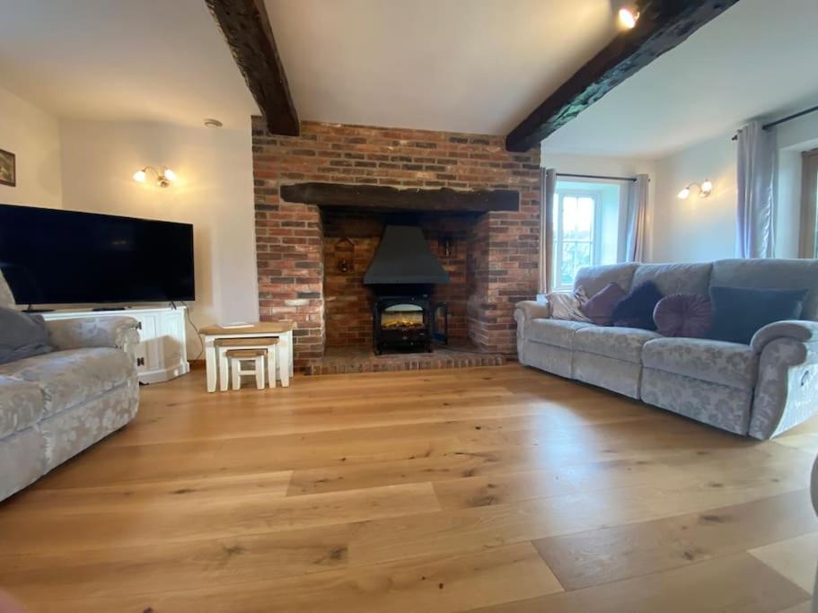 Eco-Friendly Dorset Cottage With Spa Set In Heart Of Countryside Sydling St Nicholas Esterno foto
