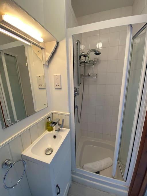 Eco-Friendly Dorset Cottage With Spa Set In Heart Of Countryside Sydling St Nicholas Esterno foto