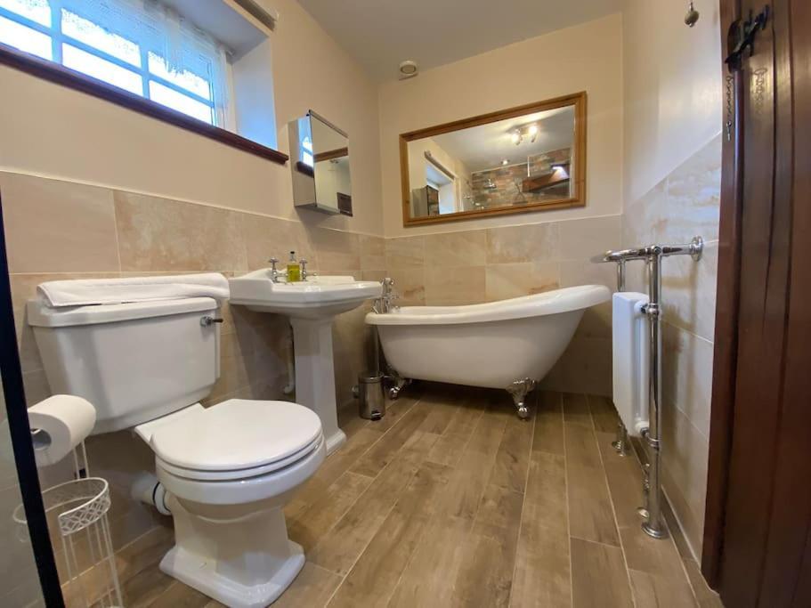 Eco-Friendly Dorset Cottage With Spa Set In Heart Of Countryside Sydling St Nicholas Esterno foto