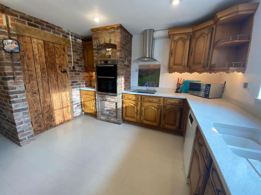 Eco-Friendly Dorset Cottage With Spa Set In Heart Of Countryside Sydling St Nicholas Esterno foto