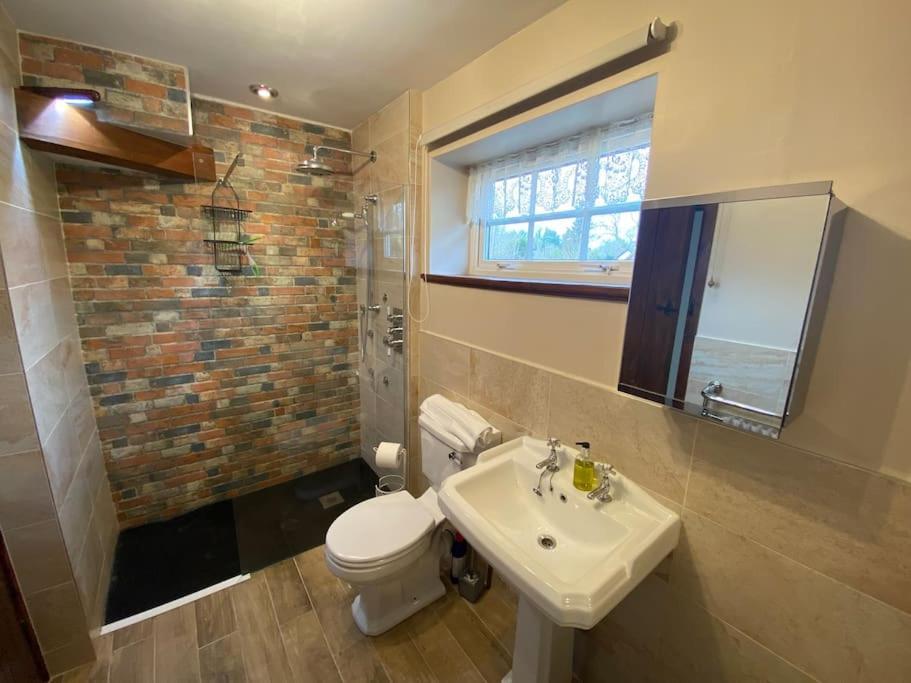 Eco-Friendly Dorset Cottage With Spa Set In Heart Of Countryside Sydling St Nicholas Esterno foto